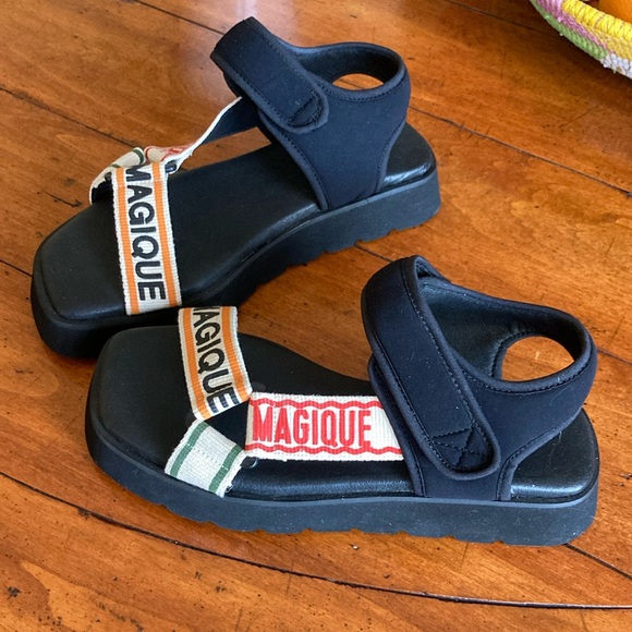 NWOT Antropologie Hotel Magique Sandals size 8 - Picture 2 of 3